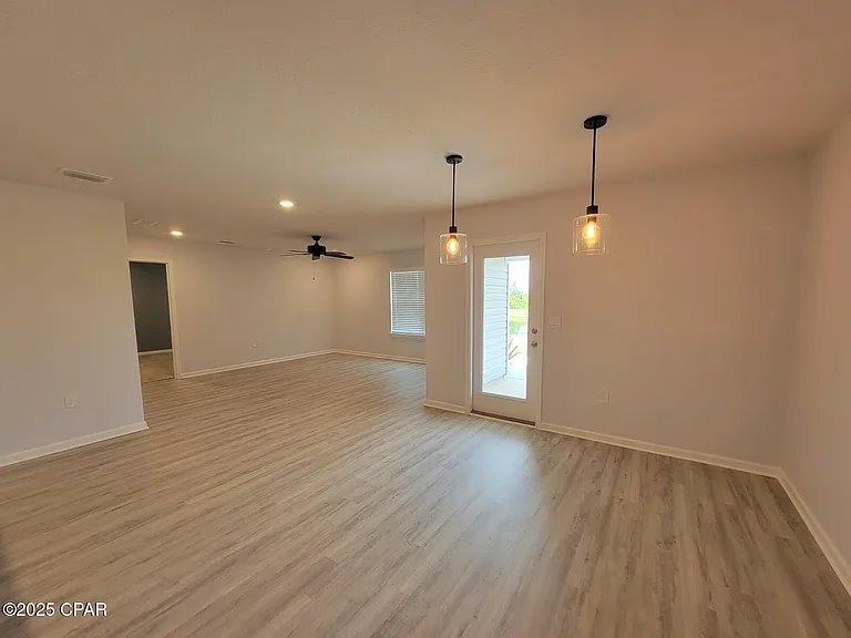 6585 Slabinski Ln — Photo 22