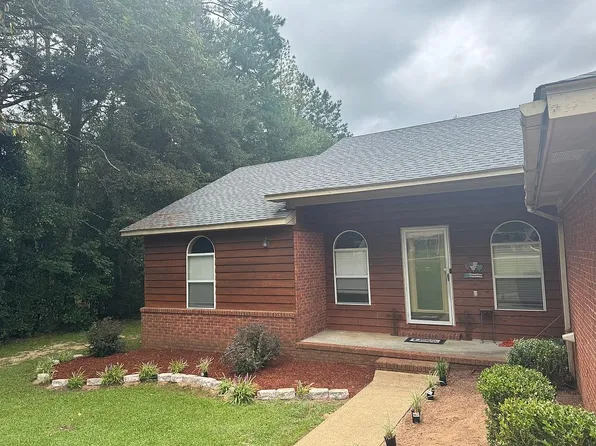 1799 Highland Dr, Elba, AL 36323