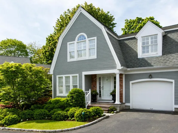 25 Lakeview Ave, New Canaan, CT 06840