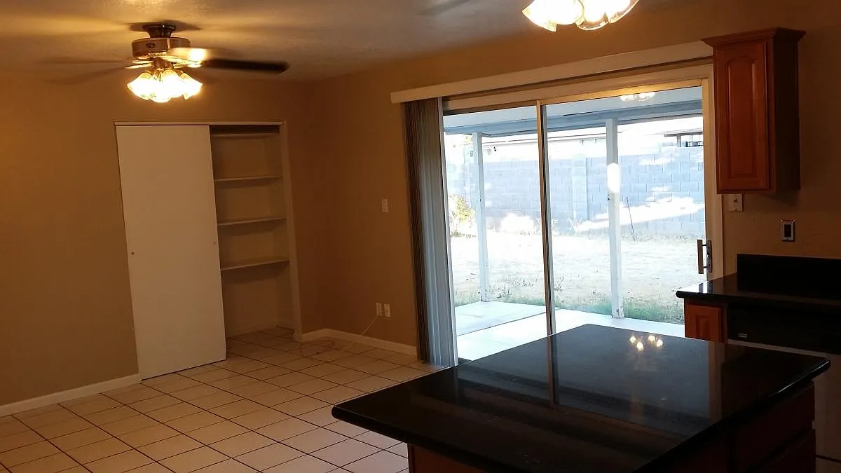 3 bed, 1600 sqft, $2,450 — Photo 3
