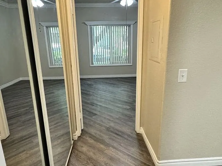 Alcantara Home Apts — Photo 64