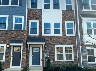 10963 Barnard Pl, White Plains, MD 20695