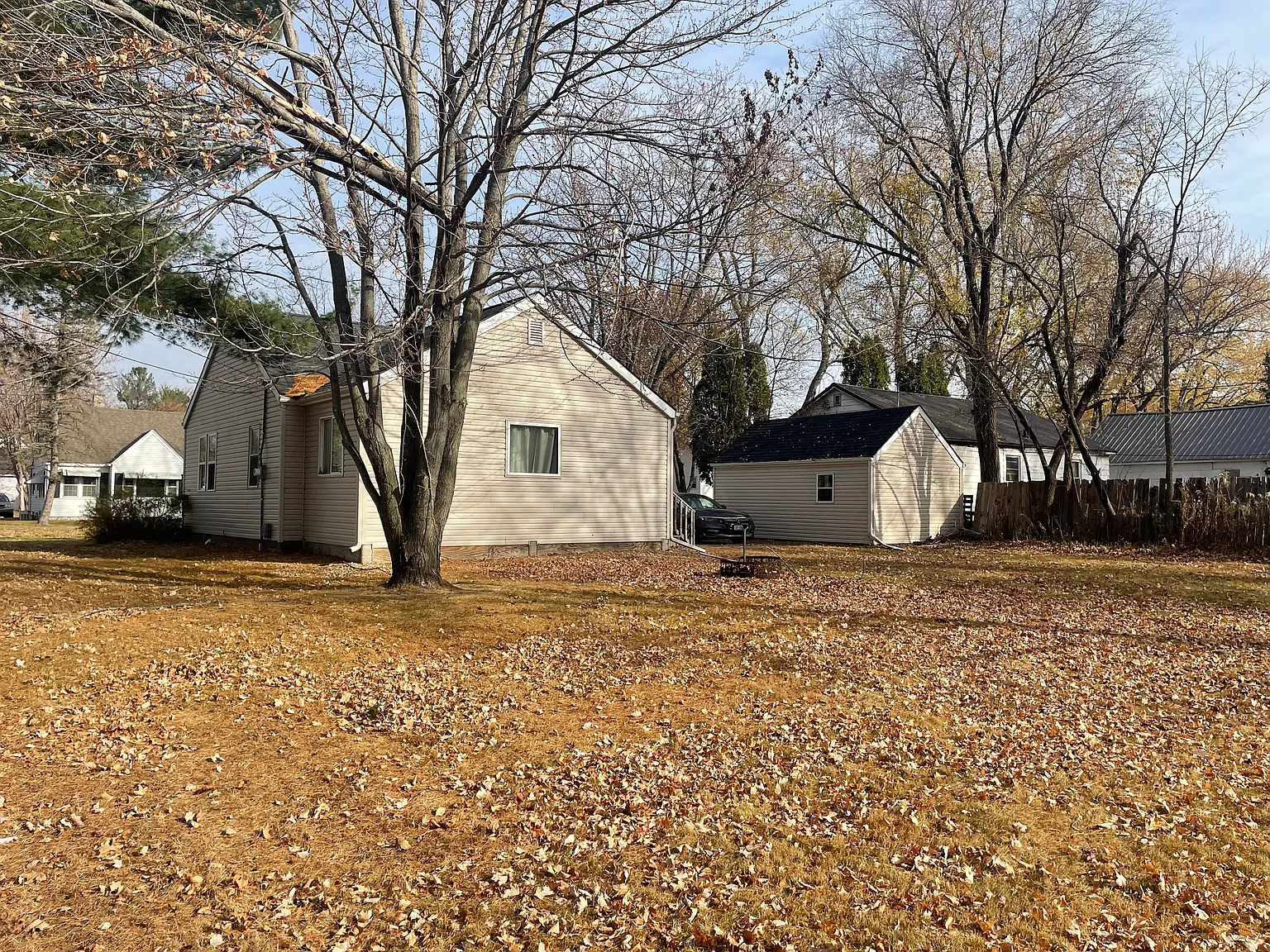3 bed, 800 sqft, $1,230 — Photo 4
