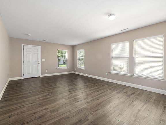 4th image of 308 Steedmont Dr