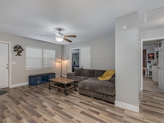 5th image of 307 E 131st Ave