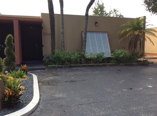 7214 Bedlington Rd, Miami Lakes, FL 33014