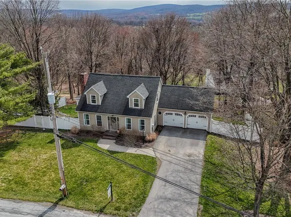 2 Old Oak Road, Warwick, NY 10990