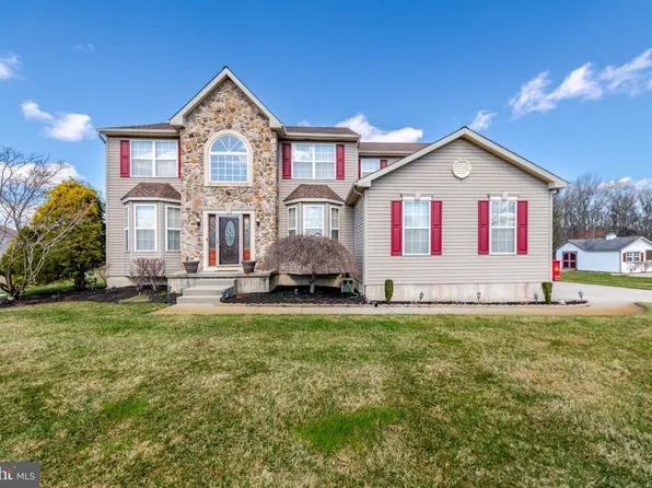 330 Meadowbrook Dr, Monroeville, NJ 08343