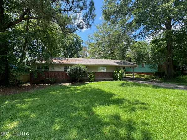 135 Queen Anne Ln, Jackson, MS 39209