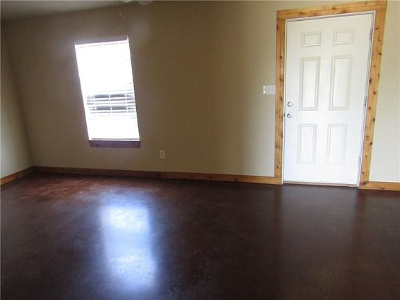 4th image of 1577 County Road 4757