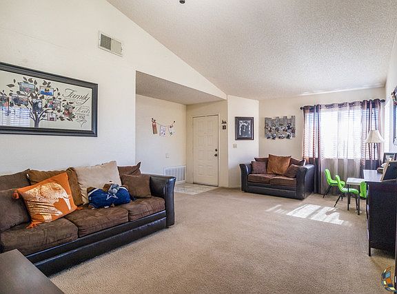 4th image of 420 Fan Palm Ct