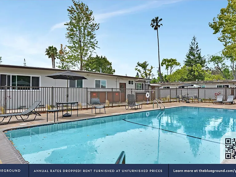 Building's Swimming pool