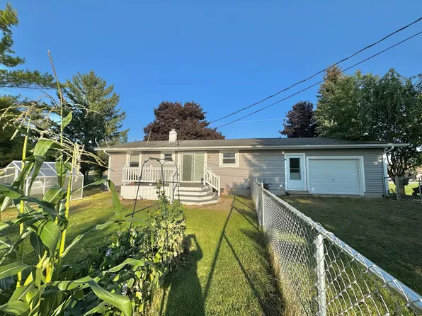 10492 M 65, Posen, MI 49776