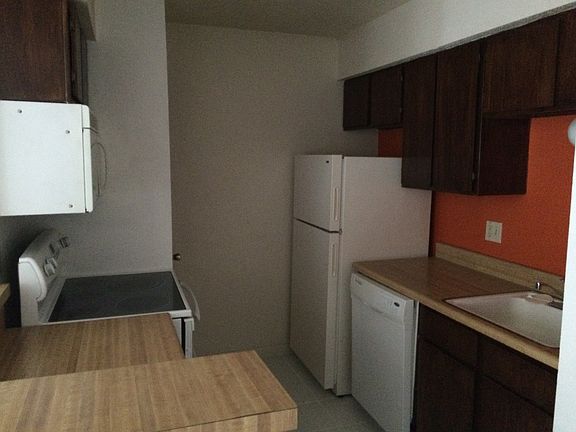 2nd image of 904 University Oaks Blvd APT 23