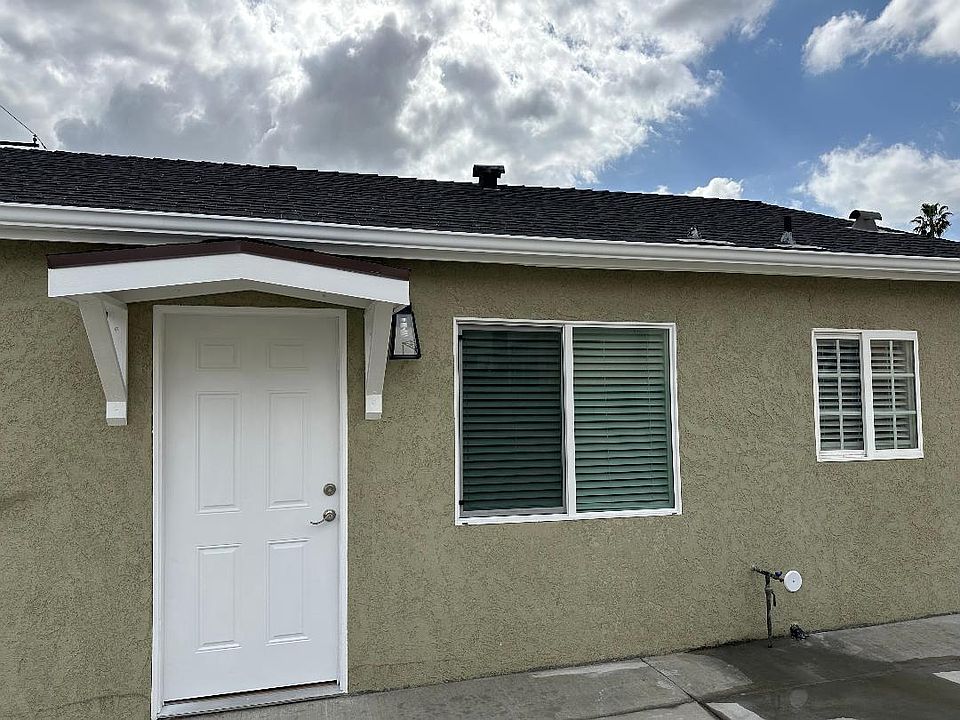 1st image of 3041 Earle Ave