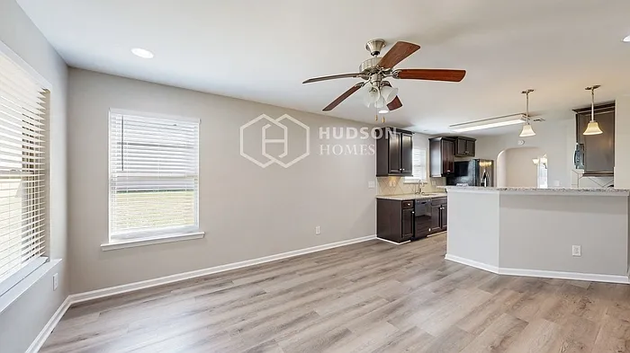 108 Hollow Ct — Photo 6