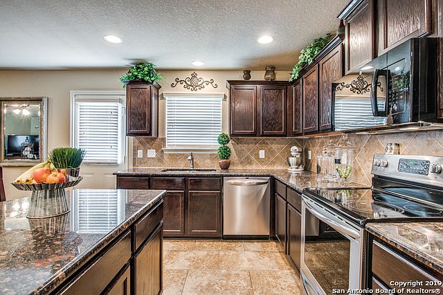 1st image of 10455 Rosewood Crk