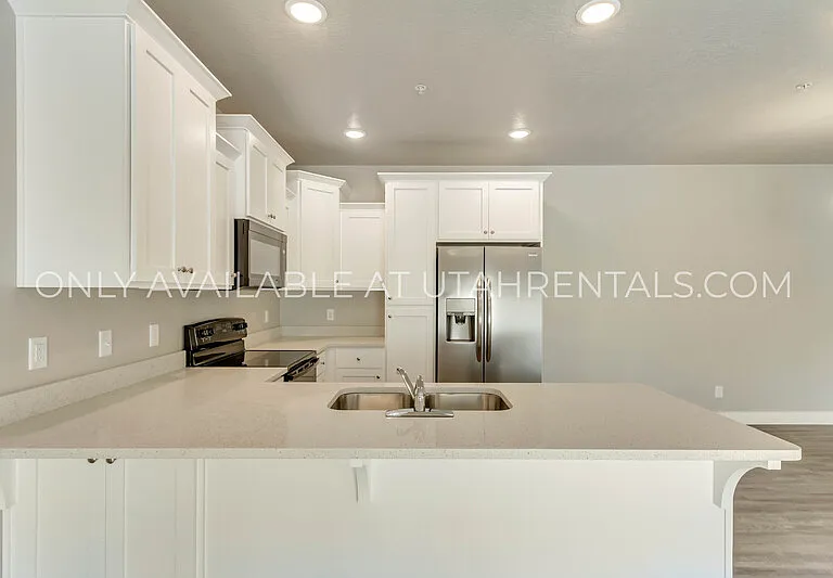 1128 S 820 E #1202 — Photo 7