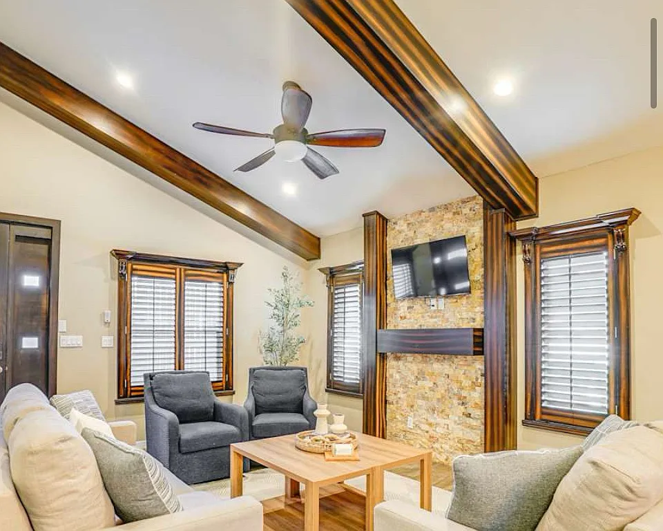 852 Marimba Dr — Photo 2