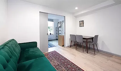 Rented by R New York