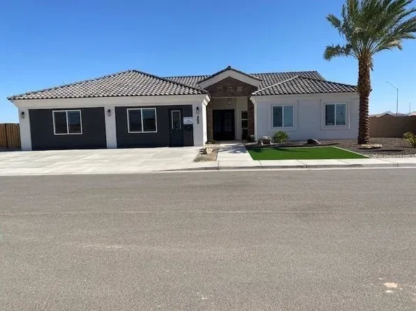 4595 S Villa Serena Dr, Yuma, AZ 85365