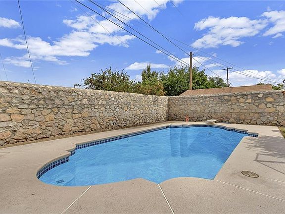 5th image of 3024 Wedgewood Dr