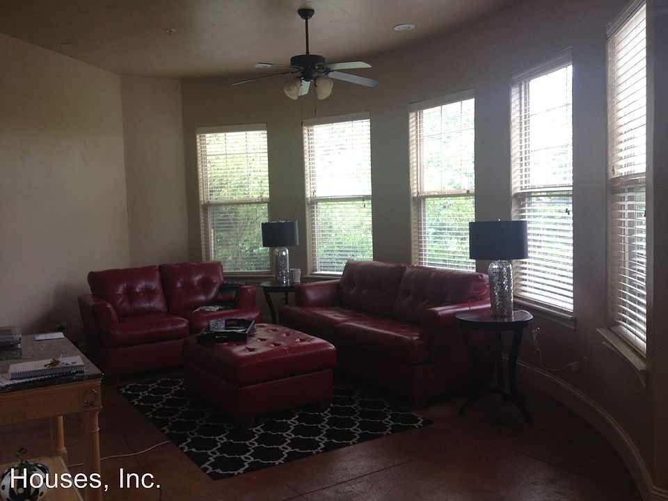1st image of 46 N Olive Ave