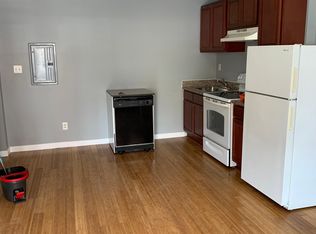 1200 S 16th St APT 1, Philadelphia, PA 19146