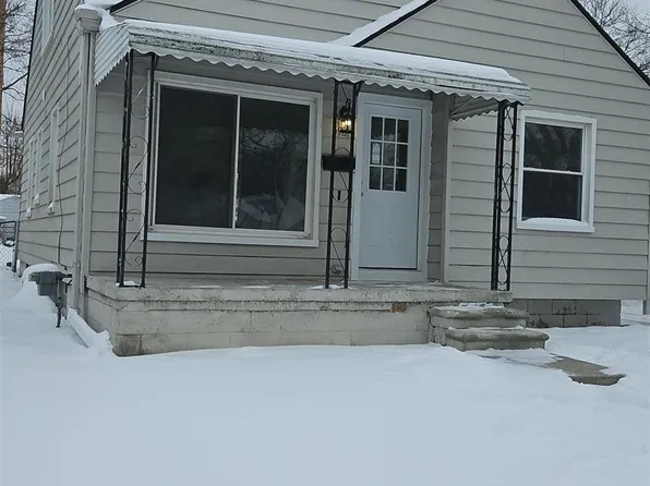 590 E Madison Ave, Pontiac, MI 48340