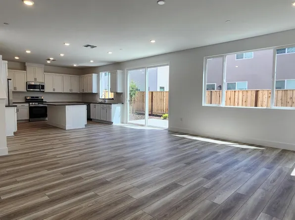 3336 Tibidabo St, Manteca, CA 95337