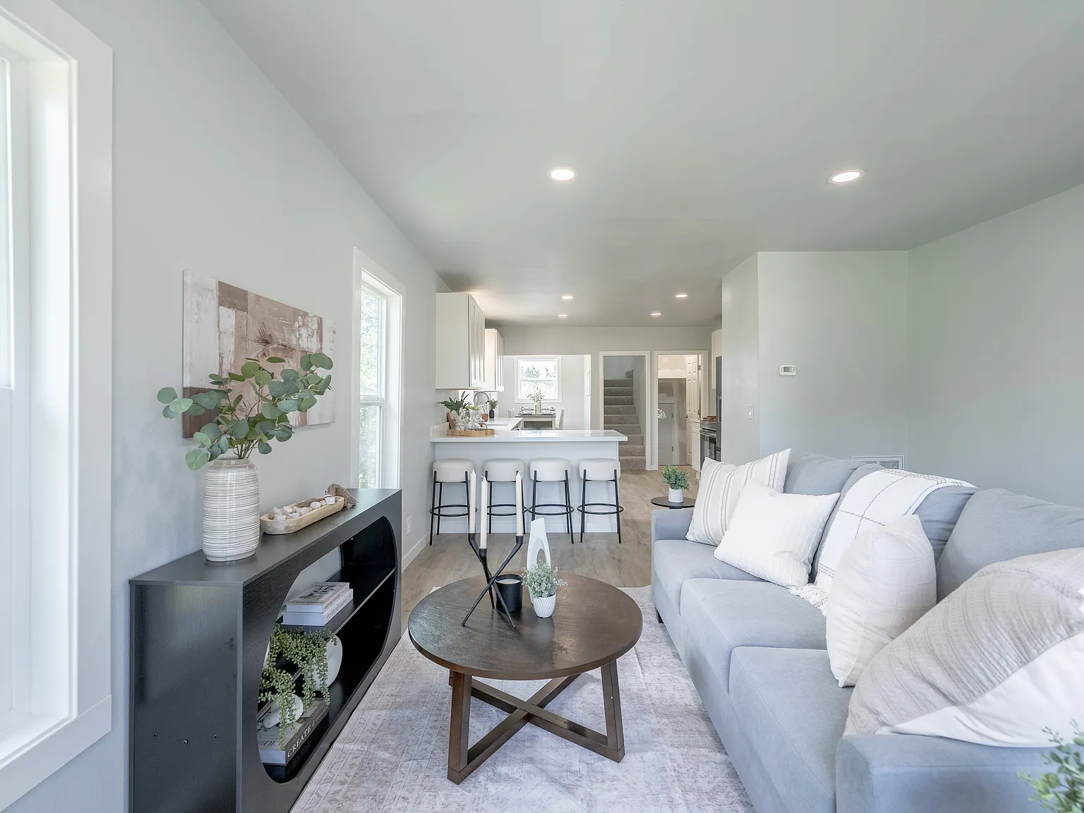 3 bed, 2.5 bath, 1494 sqft, $3,200 — Photo 3