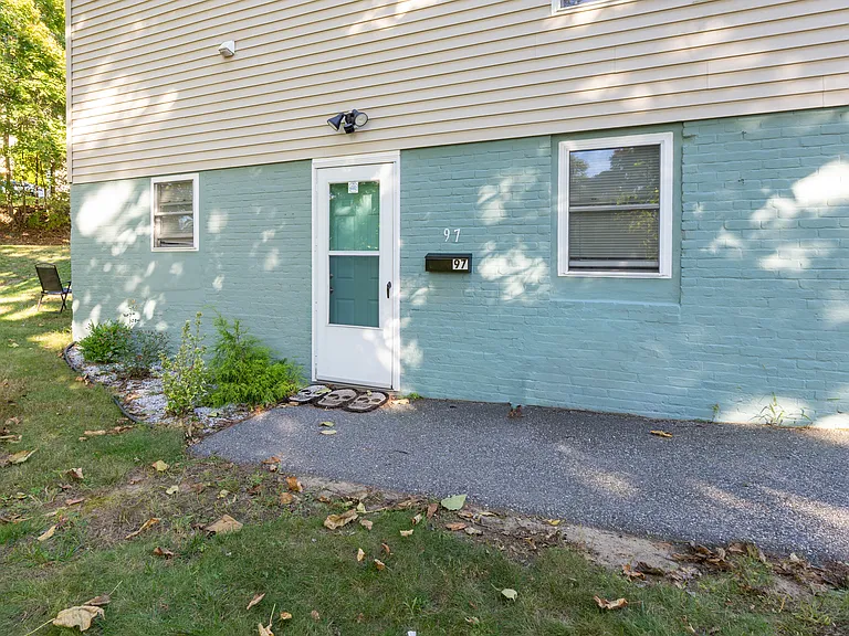 97 1st St #97 — Photo 4