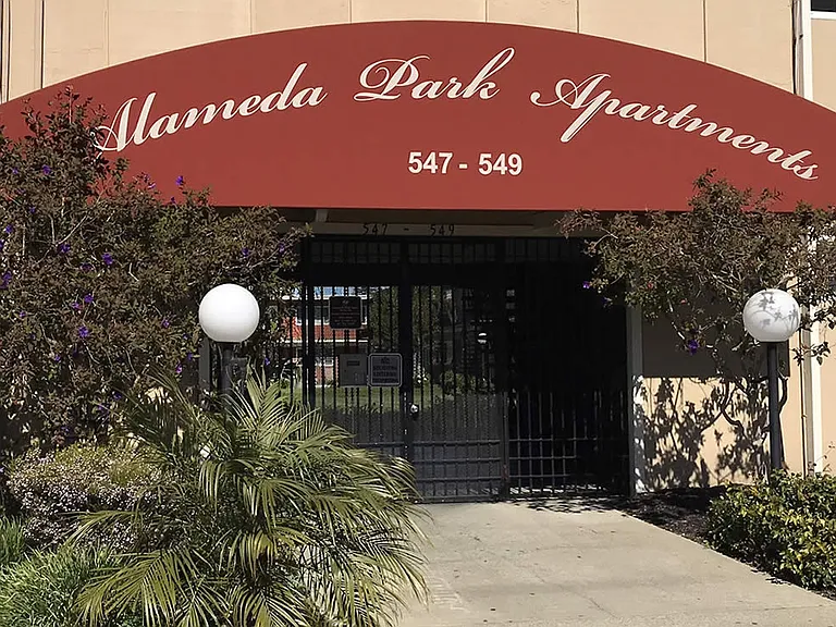 ALAMEDA PARK APARTMENTS — Photo 2