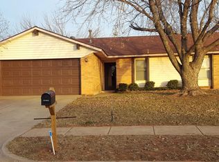 717 Okie Ridge Rd, Yukon, OK 73099