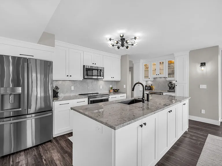 230 E Broadway S #1209 — Photo 7