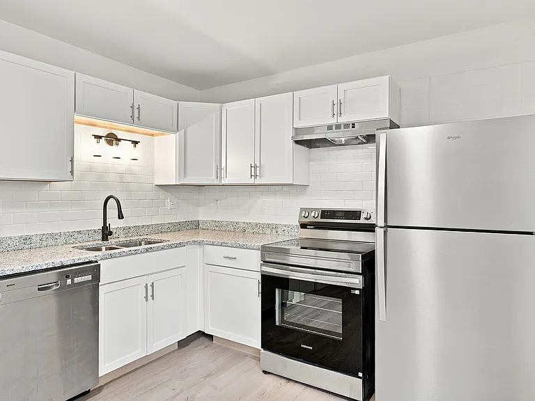2216 Jackson Dr — Photo 10