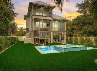 523 Spring Ave, Anna Maria, FL 34216