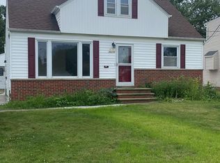 30200 Forest Grove Rd, Eastlake, OH 44095