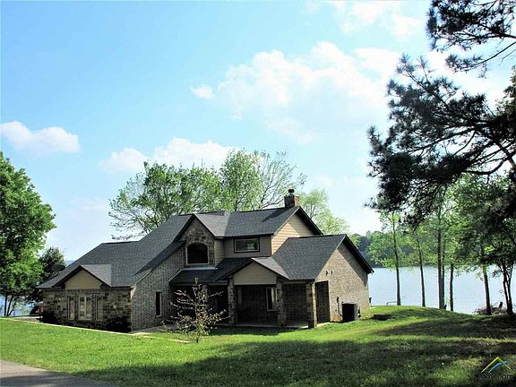 2nd image of 1615 Lakeshore Dr