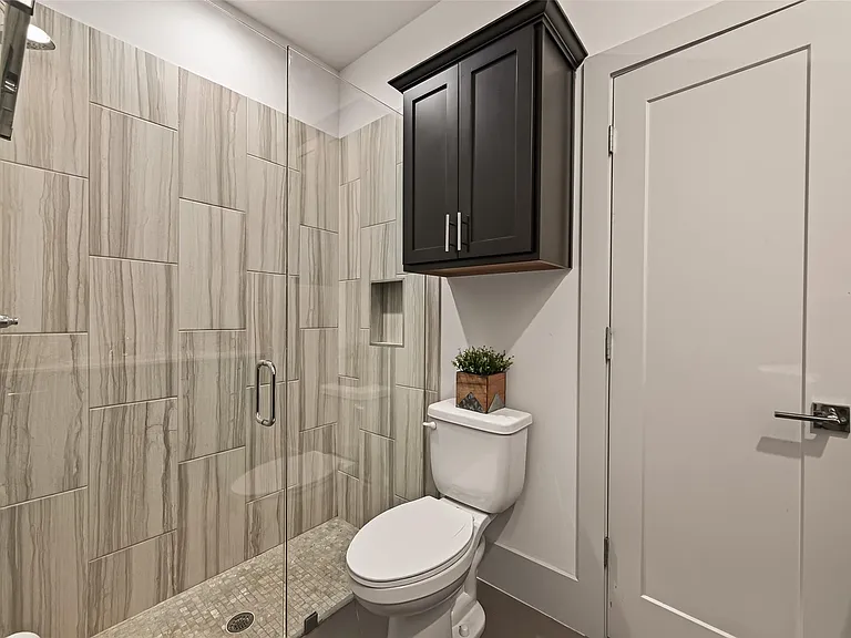 1604 Ovid St #B — Photo 12