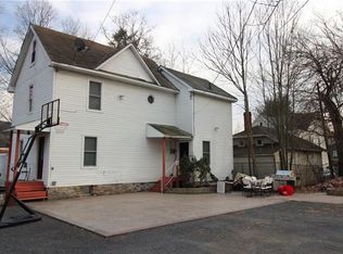 3 Eaton Ct, Ellenville, NY 12428