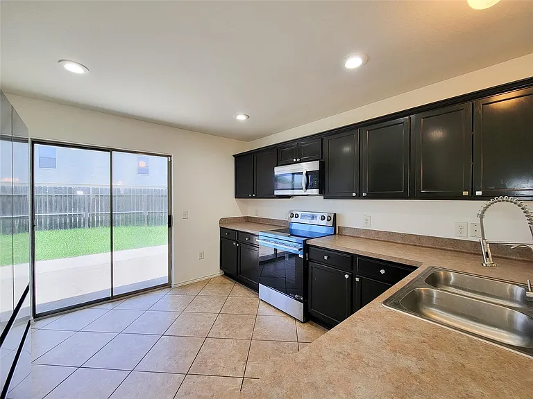 21382 Beacon Springs Ln — Photo 4