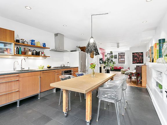 5th image of 363 Prospect Ave #1