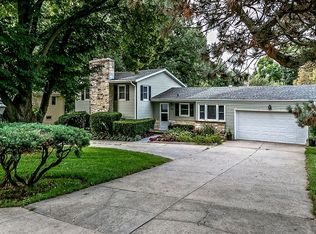 10319 Krug Ave, Omaha, NE 68124