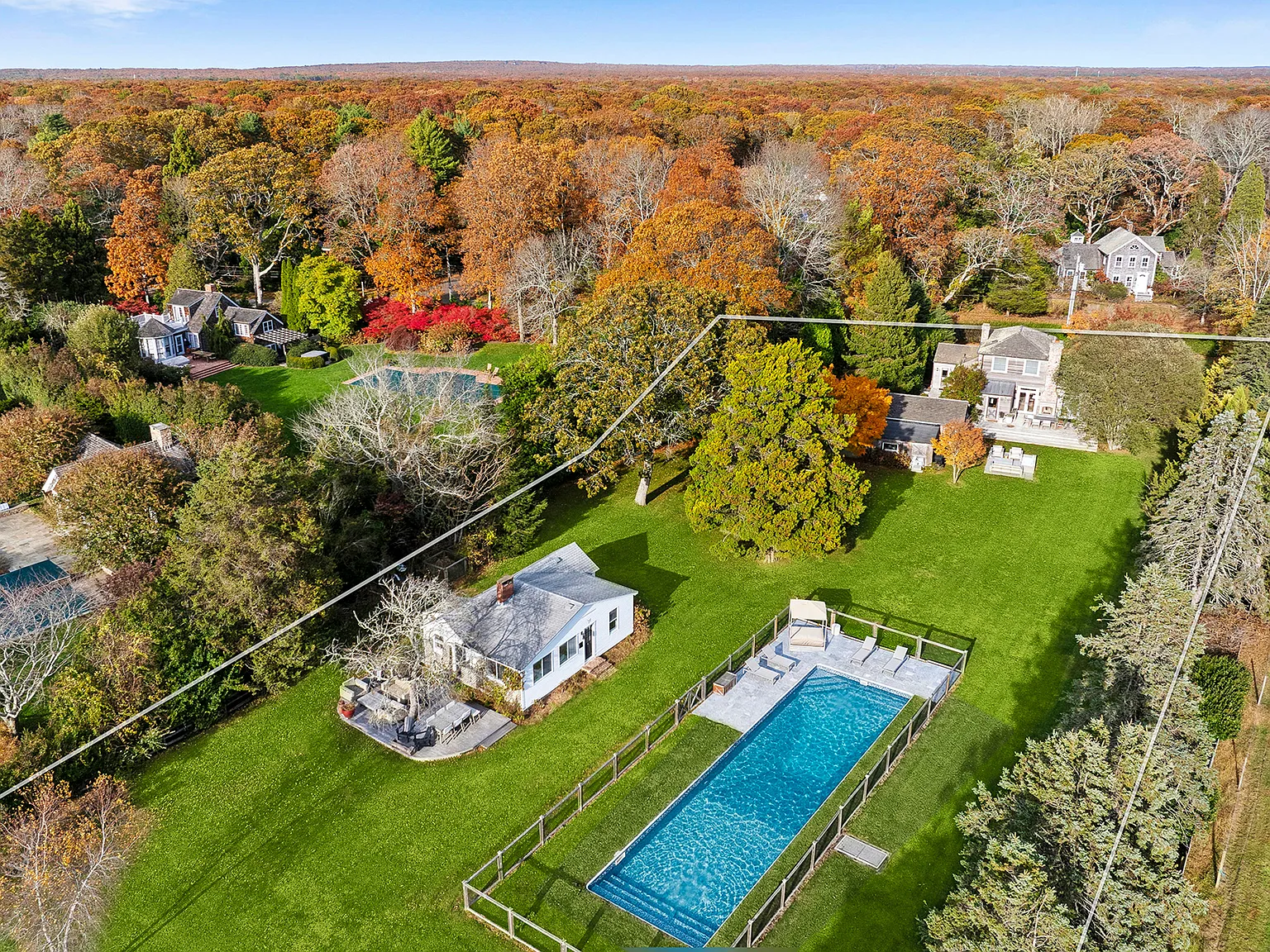 Timeless Wainscott South Compound — Photo 2