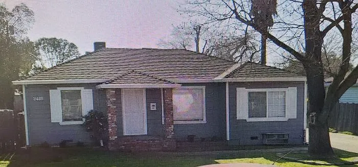 2418 E Park St photo 1