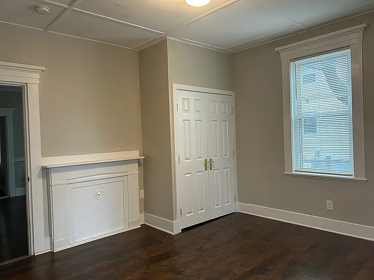 52 Old Morton St #1 — Photo 10