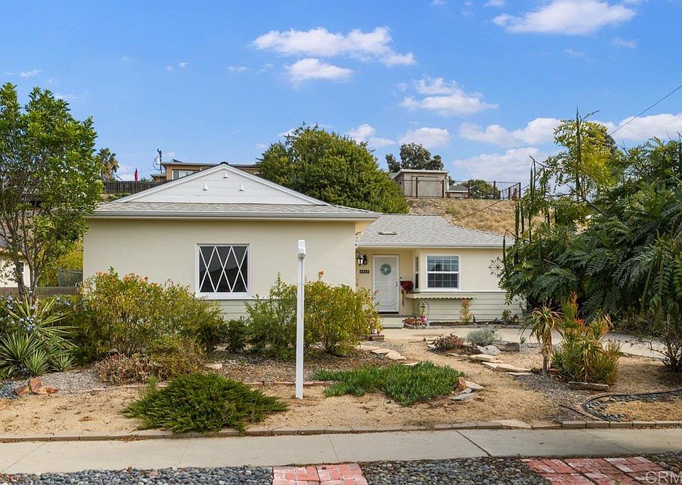 2nd image of 6815 Estrella Ave