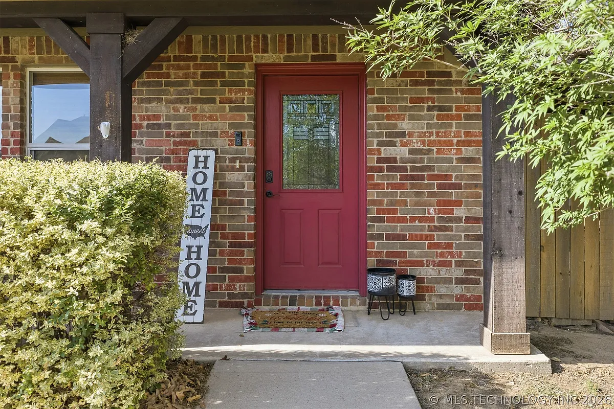 Building Photo - 1005 Stone Creek Dr