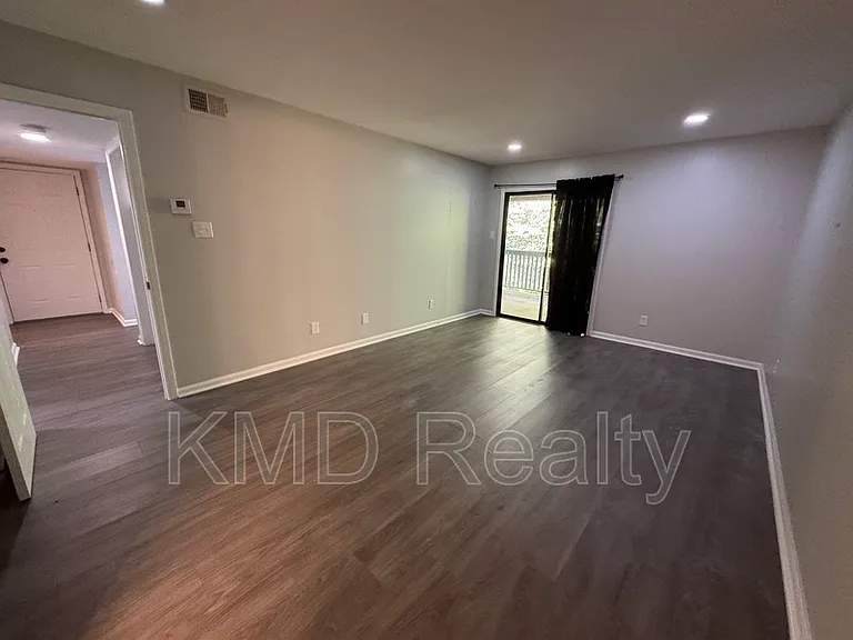 2501 Kilborne Dr #D — Photo 8